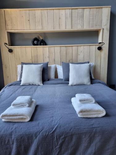 Deluxe One-Bedroom Apartment with Garden View