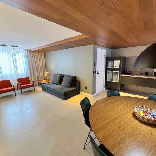Three-Bedroom Apartment Suite room in Urban - Family Luxury