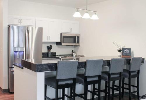 Main Street Sun Prairie WI - 2 Bedroom in Sun Prairie, USA