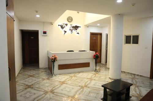 Hall, aaram ac dormitory in Ahmedabad