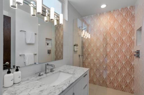 Alexander Sunrise - image 10