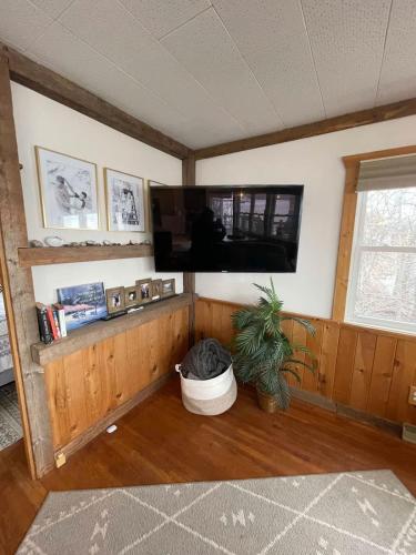 Waters Edge Cottage - image 7