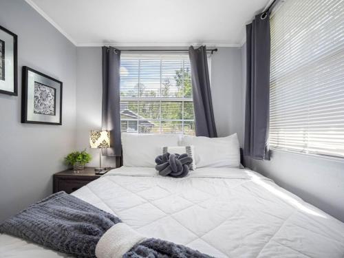 Gold Star Escape Cozy and Quiet Little Retreat in Thonotosassa