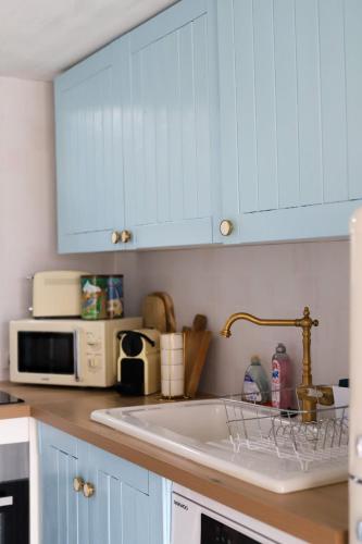 La Casa Blau Maison de charme avec piscine in Leucate