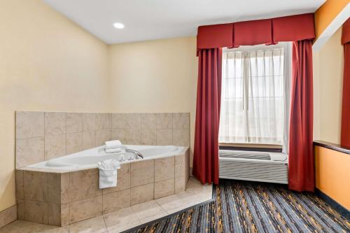 Best Western Kenosha Inn - image 13