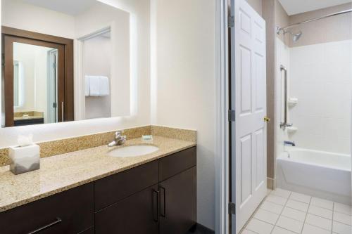 Residence Inn By Marriott Las Vegas Stadium Area, Las Vegas (photo 10)