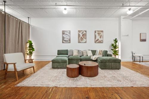 Massive SoHo Loft 4 Bedrooms 2 Bath 7 Beds, New York (photo 4)