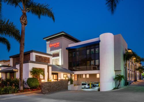 Holiday Inn Express Costa Mesa an IHG Hotel - image 3