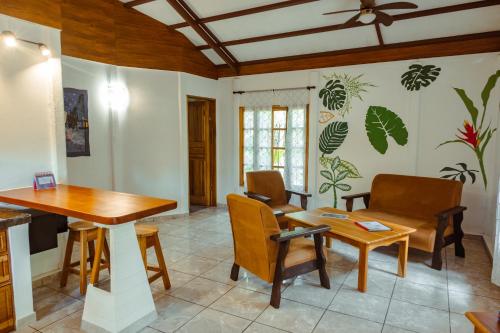Pura Vida Vegana – Cahuita, LA