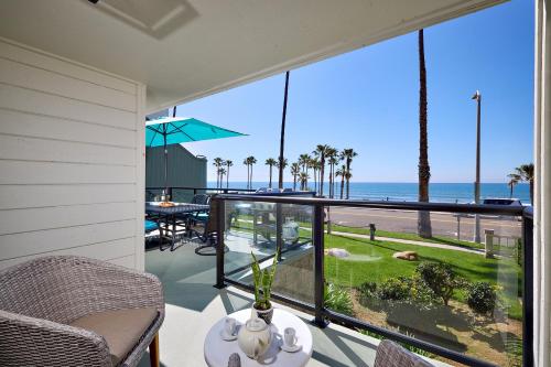 Ocean View with Large Balcony Air Conditioned - image 9