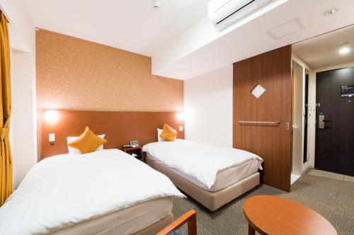 Twin Room - Non-Smoking
