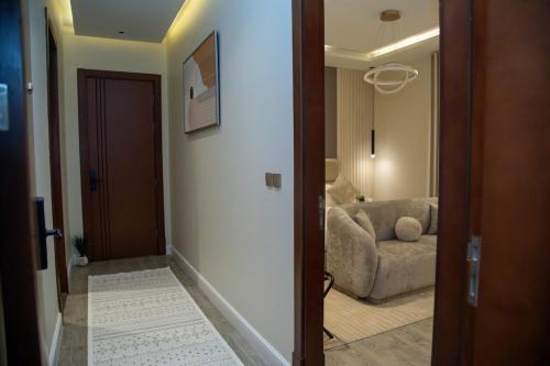 Quiet Studio with Smart Entry Roses
