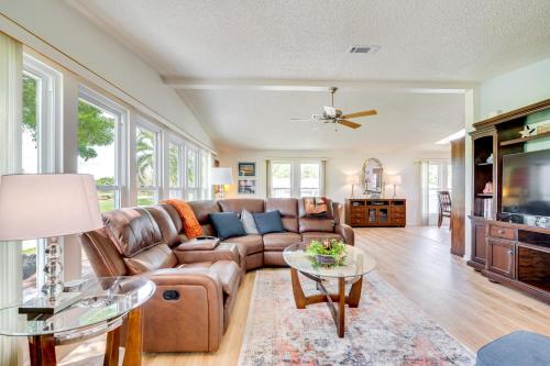 Hilltop Golf Course Cottage in The Villages! in เลดี้ เลค (FL)