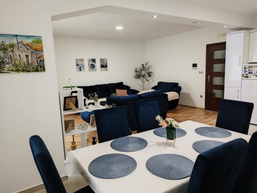 Tolj apartman, Ljubuški