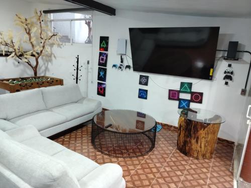 La casa que Canta Valle de Bravo