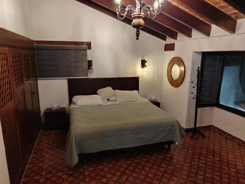 La casa que Canta Valle de Bravo