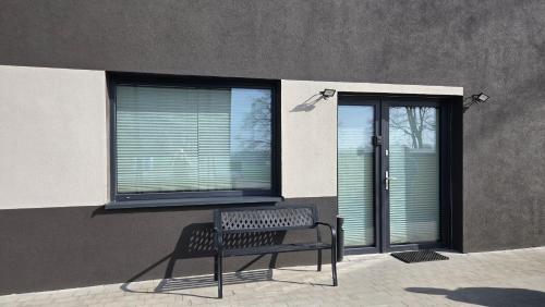 Luksusowy Apartament, Duży Parking, 24h, 2 sypialnie, salon, kuchnia, pralnia, monitoring, 95mkw (Przestronny Luksusowy Apartament, Klimatyzacja, Duzy Parking, Zameldowanie 24h, 2 sypialnie, salon, ) in Steklin