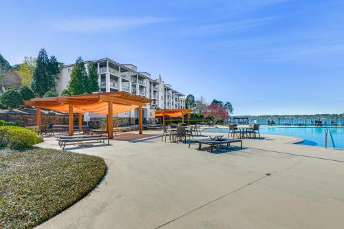 Pool and Dock Access Waterfront Dadeville Condo!