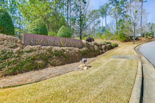 Pool and Dock Access Waterfront Dadeville Condo!