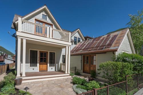 211 A South Oak by Exceptional Stays - image 4
