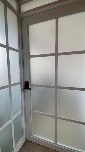 Brand new modern apartment - image 4