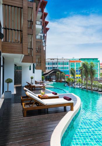 The Lunar Patong