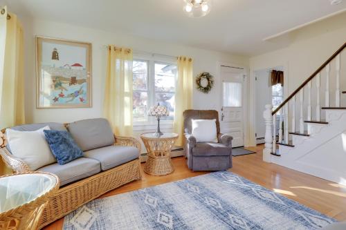 Cozy Historic Wakefield Home Close to Beaches in South Kingstown, USA