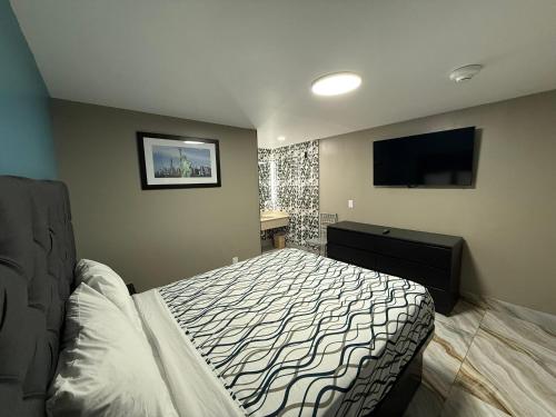 Beauty Rest Motel - image 13