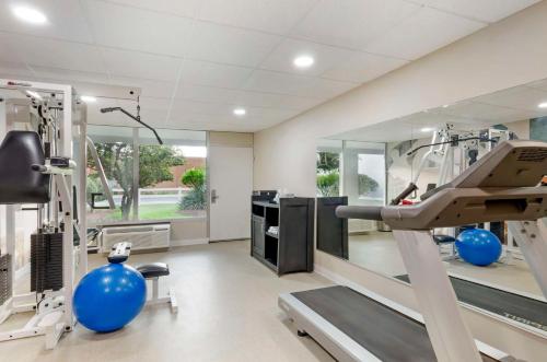 Best Western Lexington Inn - image 6