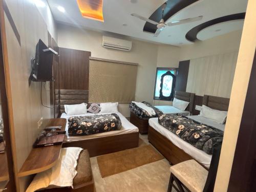 SEVEN SEVEN HOMESTAy photo 2