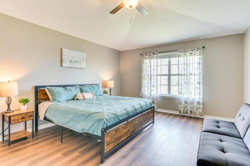 Outdoor Entertaining Space Family Home in Milton in Avalon (FL)