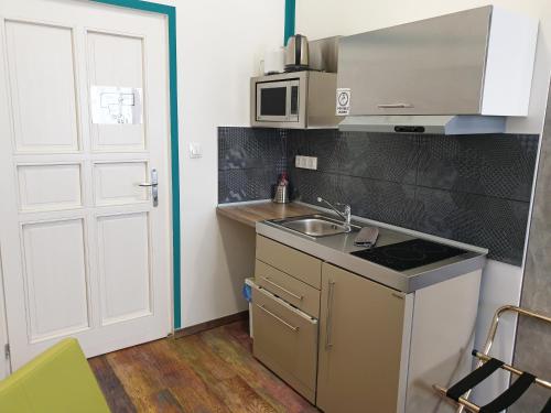 Amber Terrace Studios - image 8