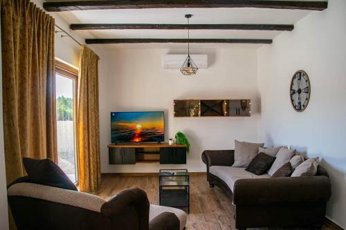 Five-Bedroom Holiday Home