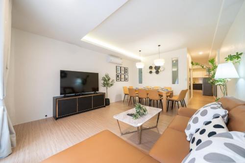 NEW Beachside Patong 50m or less min walk