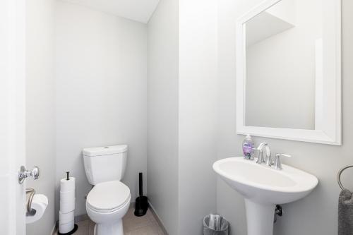 Luxury Downtown Townhome Private Garage Unit 10, Cleveland (photo 7)