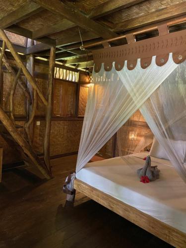 Photo - Flower Bud Bungalow Balangan