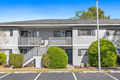 Secure Haven with Top Amenities Secure Haven with Top Amenities