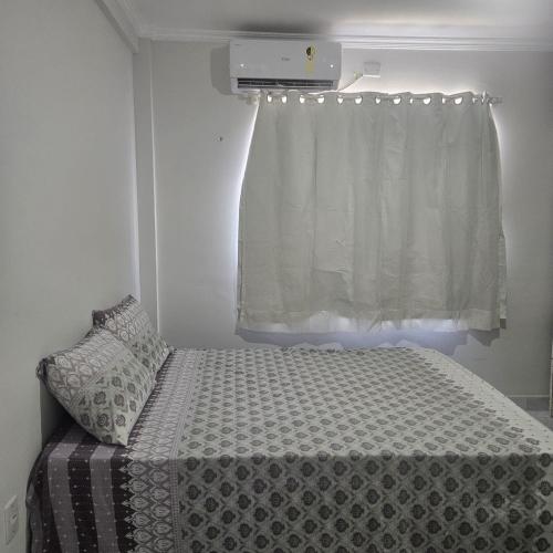 Quarto para dois com ar-condicionado em apartamento compartilhado