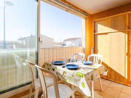Appartement T2 avec Wifi Animaux admis et Parking à Saint-Pierre-La-Mer - FR-1-409-280 - image 2