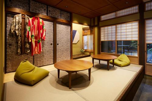 Lobby, Minn Nijo-jo in Nijo