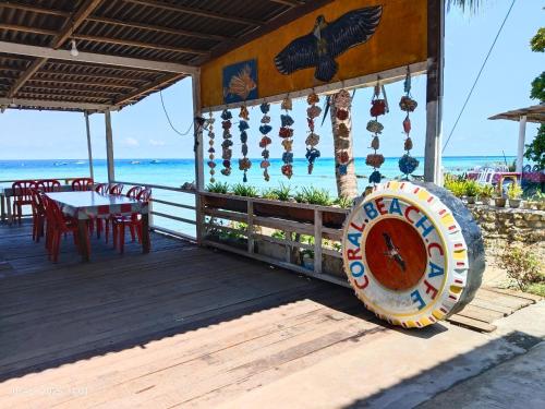 CORAL BEACH room & cafe in Kampung Genting