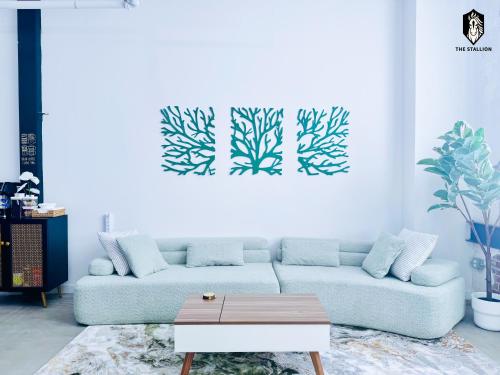 The Stallion #108 - Modern Spacious Loft in Downtown with free parking The Stallion #108 - Modern Spacious Loft in Downtown with free parking