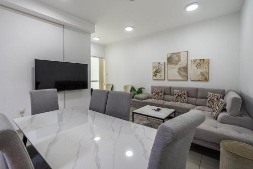 Marina Pinnacle I 3BDR Apartment I Spacious and Cozy, Dubai (Foto 3)