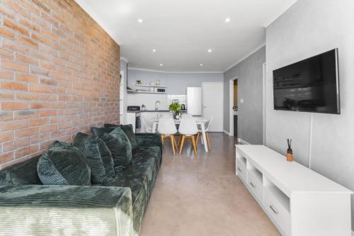 Harbour View Stylish Woodstock Apartment w Balcony