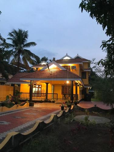 sarangvilla homestay varkalaedava - image 2