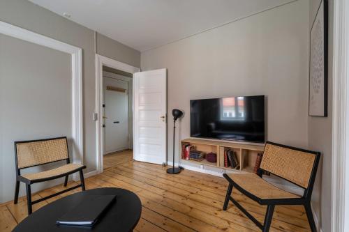 Rustic & Cozy 2BR in Heart of CPH City by Strøget - image 5