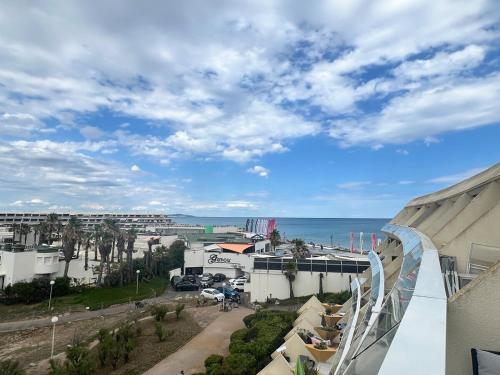 Studio 17C, HELIOPOLIS C au village naturiste in Agde