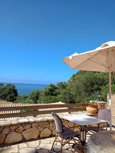 Rena Studios, Paleokastritsa (foto 2)
