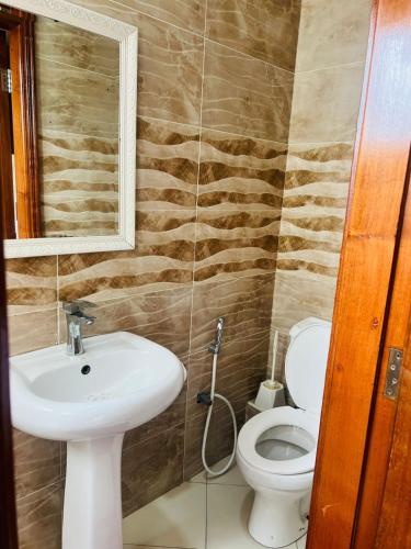 Shower, Beach Access Studio Nyali in Mombasa