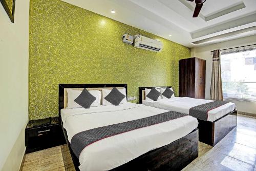 Classic Triple Room image 5